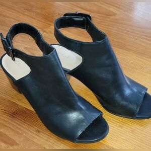 Women's black leather Clarks sandals